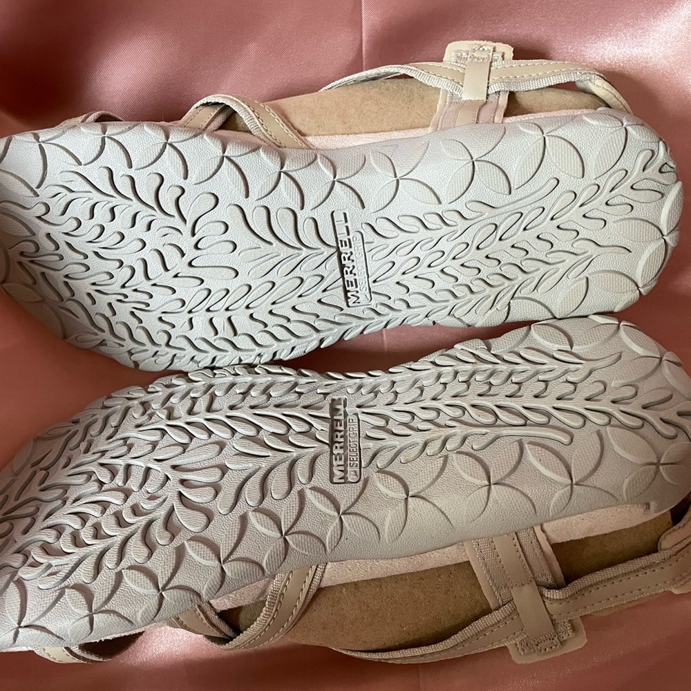 NWOT Merrel Women's Beige Strappy Sandals Size 10 - Picture 3 of 8